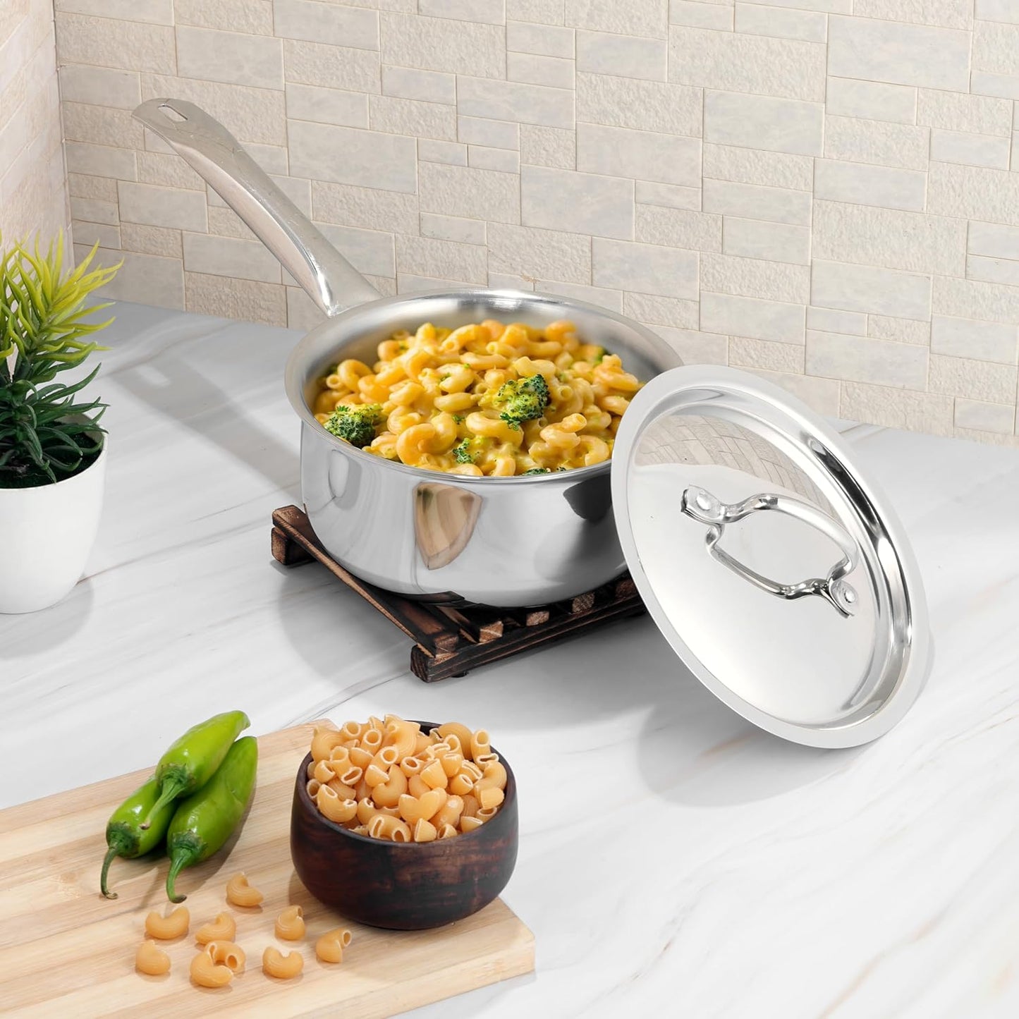 VINOD SMART TRIPLY SAUCEPAN WITH LID 18 CM